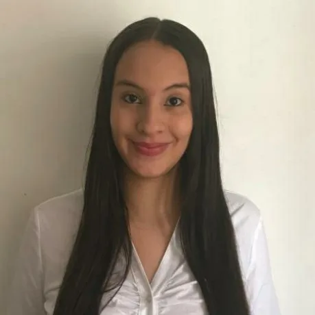 Angélica Maria Bello Holguin