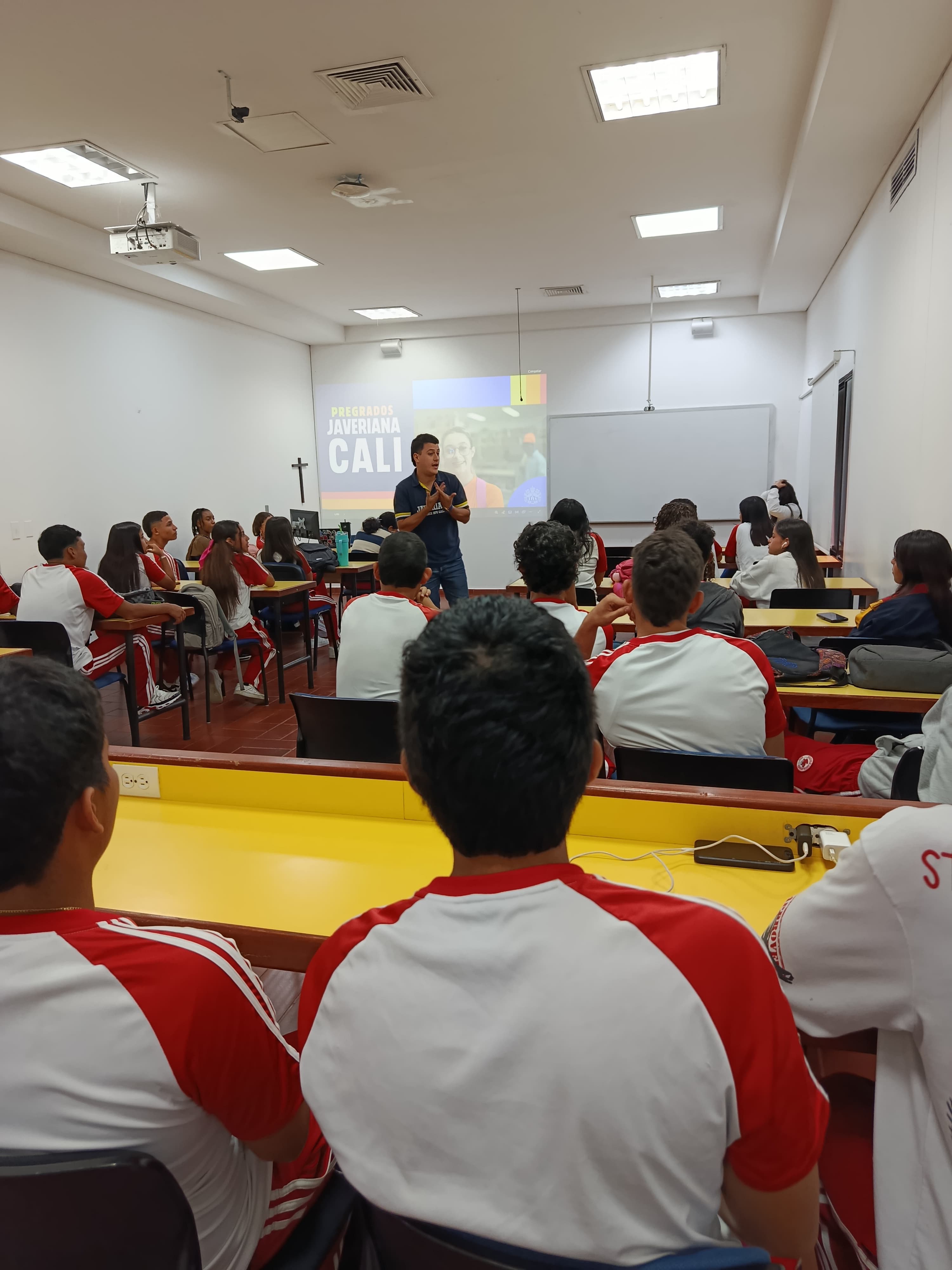 Consolidación de la Promoción 18 y avance de Dobles Titulaciones en la Javeriana Cali